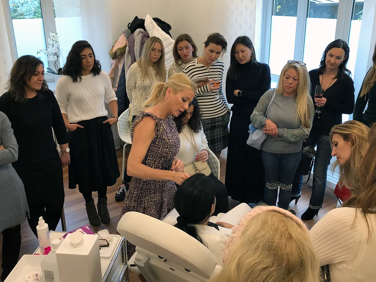 Dr. Eva Maria Strobl - Livebehandlung in München